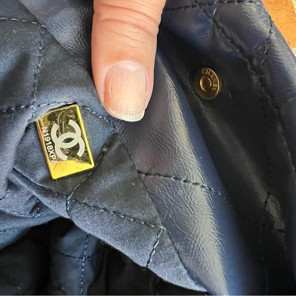 Luxury handbag - Picture 4 of 16